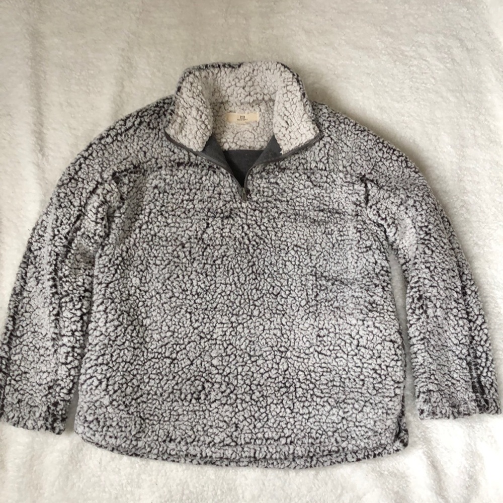 Thread & Supply • Pullover Charcoal Sherpa